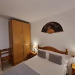 En L'escala Con Piscina Y Parking, A 600m De La Playa - Hisp-236-153 Apartment *